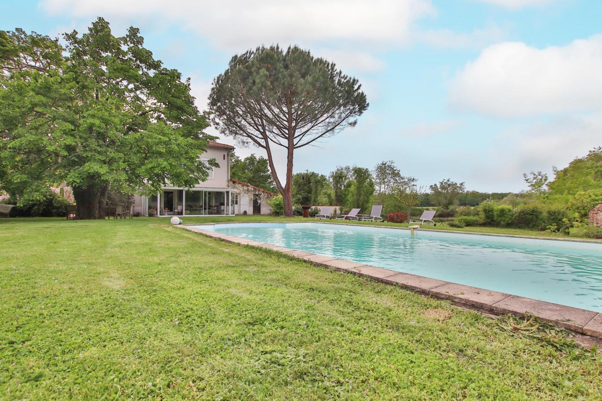 Domaine D'Aromm - Chambres D'Hotes & Gites - Piscine, Etangs & Animaux - Au Calme Ouches Exteriör bild